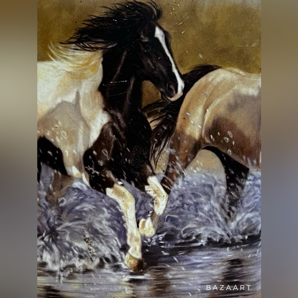 Hand painted vintage 9oz “wild horse” flask (signed) - Picture 7 of 9